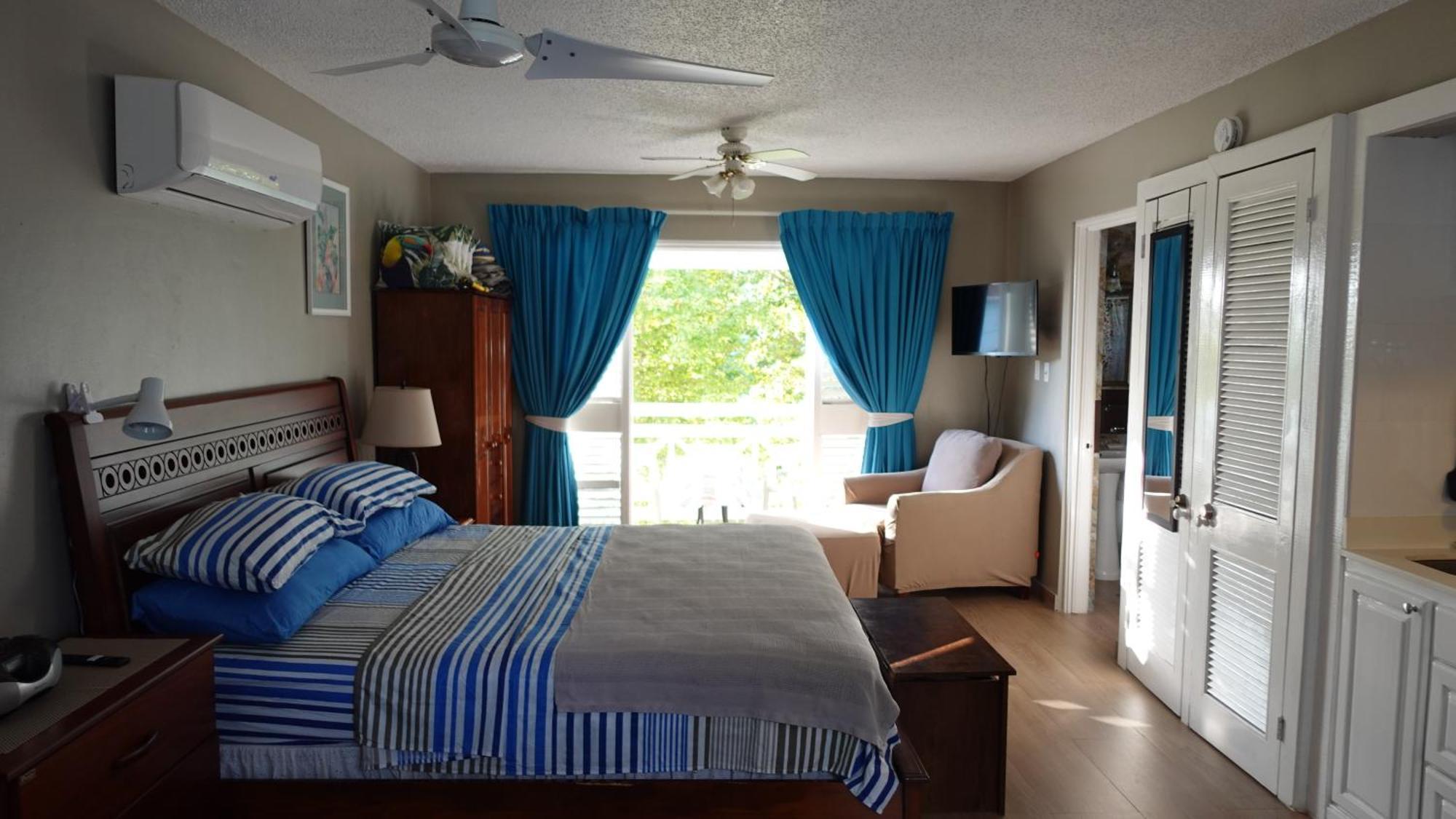 Point Village Studio Negril Bagian luar foto