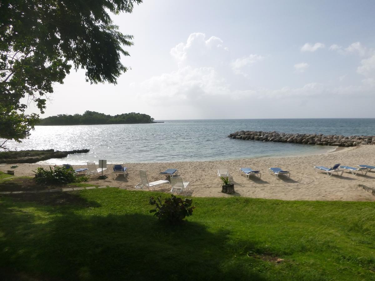 Point Village Studio Negril Bagian luar foto