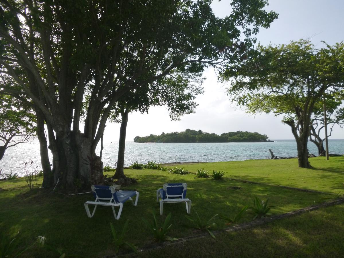 Point Village Studio Negril Bagian luar foto