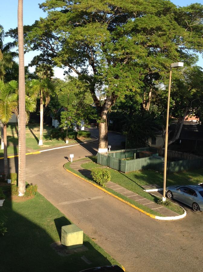 Point Village Studio Negril Bagian luar foto