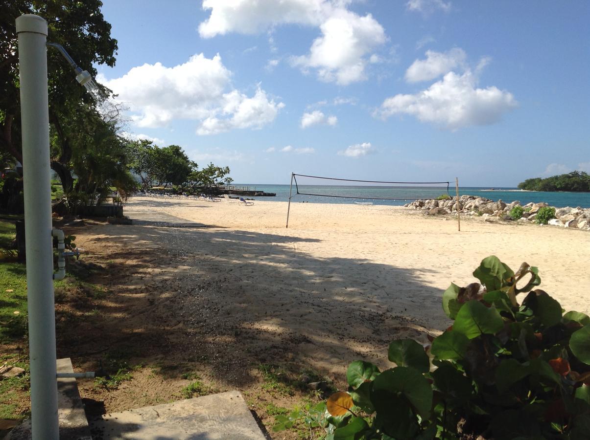 Point Village Studio Negril Bagian luar foto